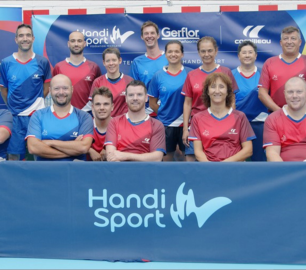 Photo de groupes des différents athlètes handisport du ping-pong